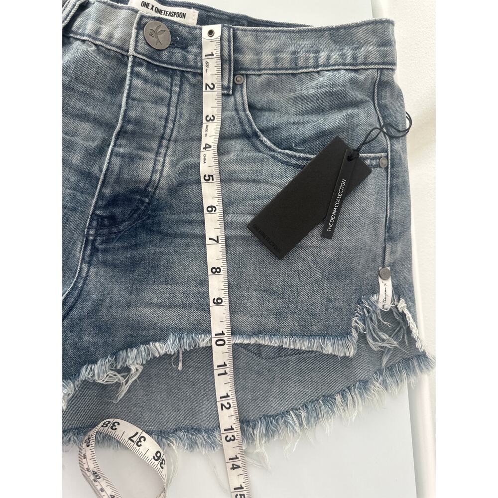 One teaspoon shorts Sz 28 - Picture 6 of 6